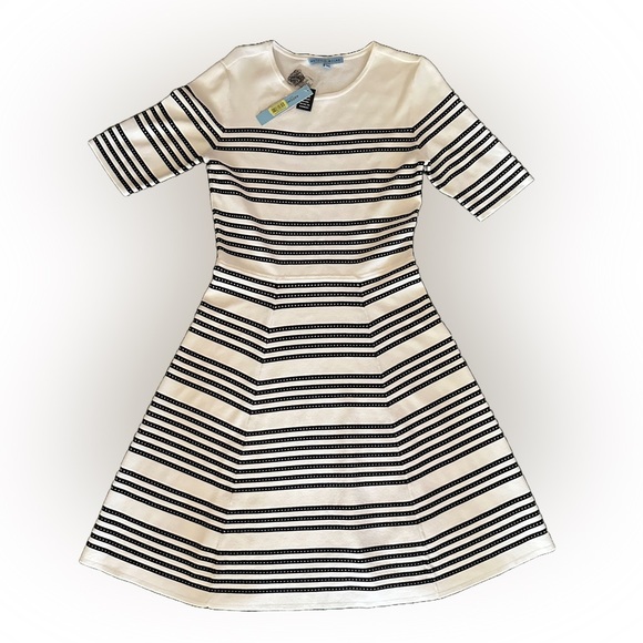 ANTONIO MELANI Dresses & Skirts - Antonio Melani Ivory Navy Striped Dress Size Large NWT Short Sleeves